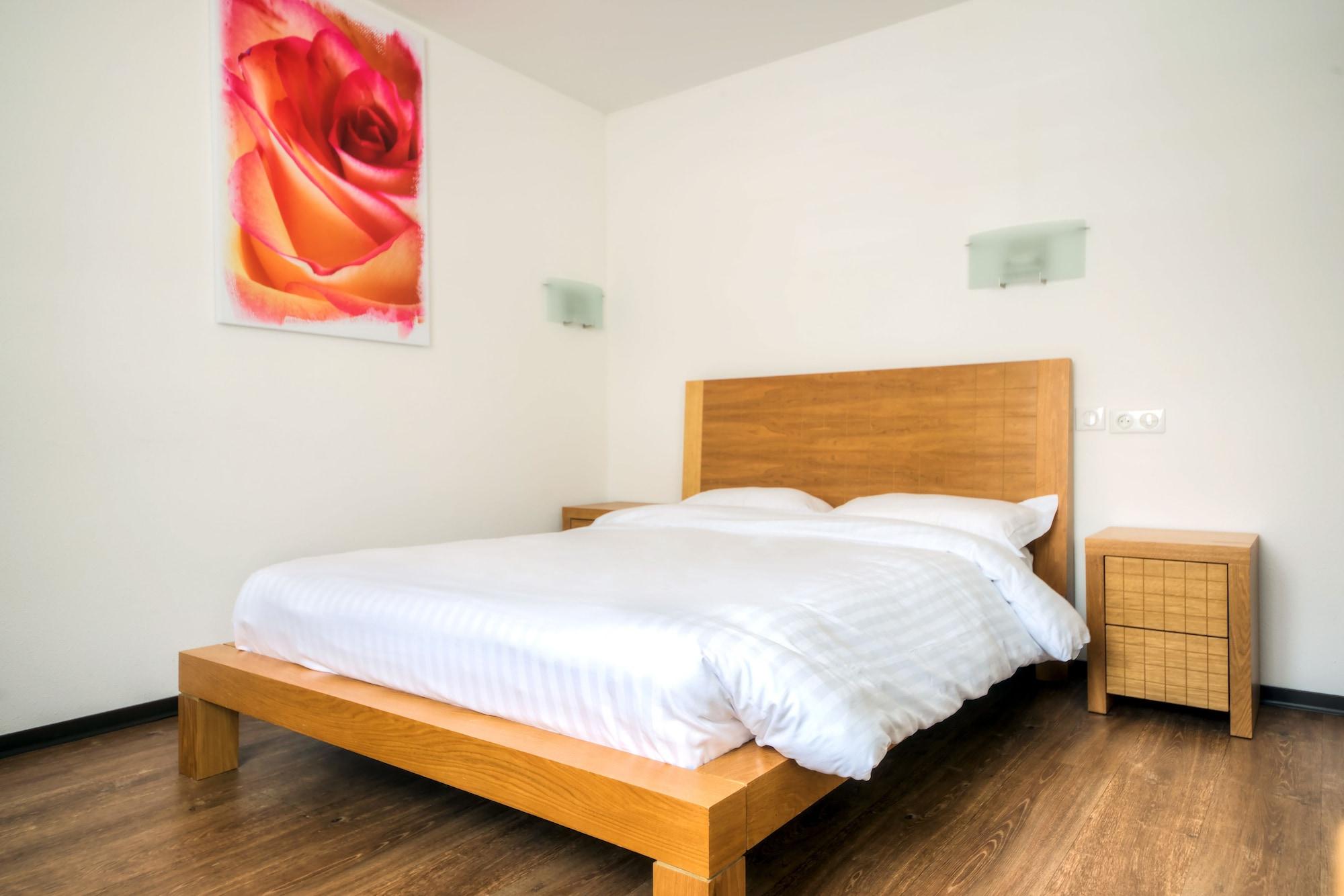 Zenitude Hôtel-résidences Les Portes D'alsace Hotel 3*