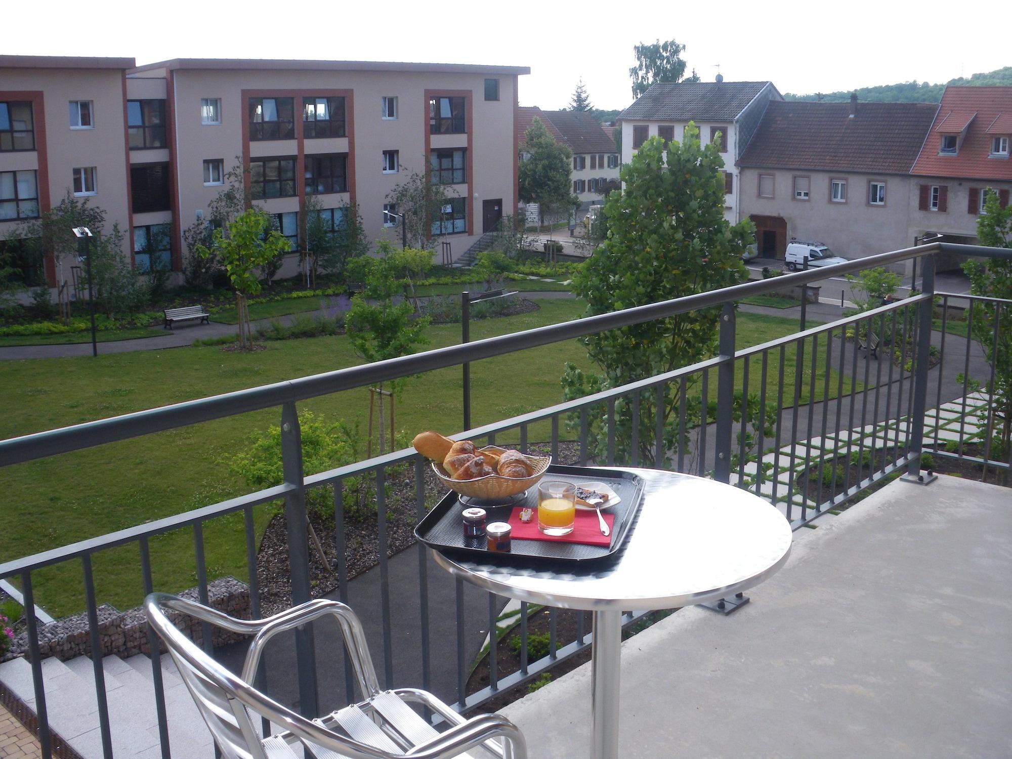 Zenitude Hôtel-résidences Les Portes D'alsace Hotel 3*